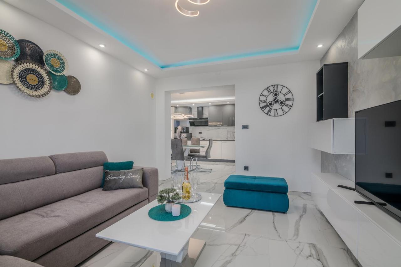 Luxury Lure Krk Town