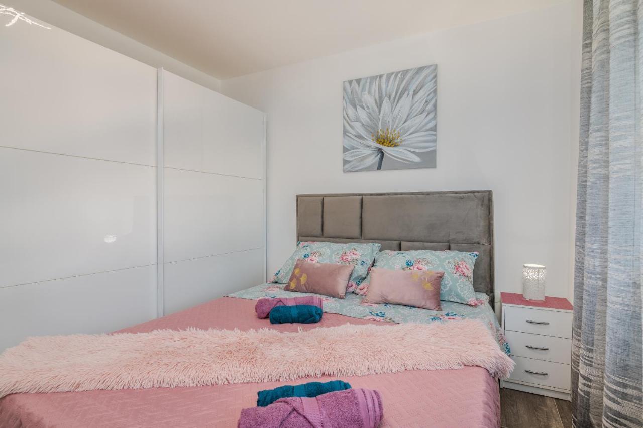 Apartment Luxury Lure *