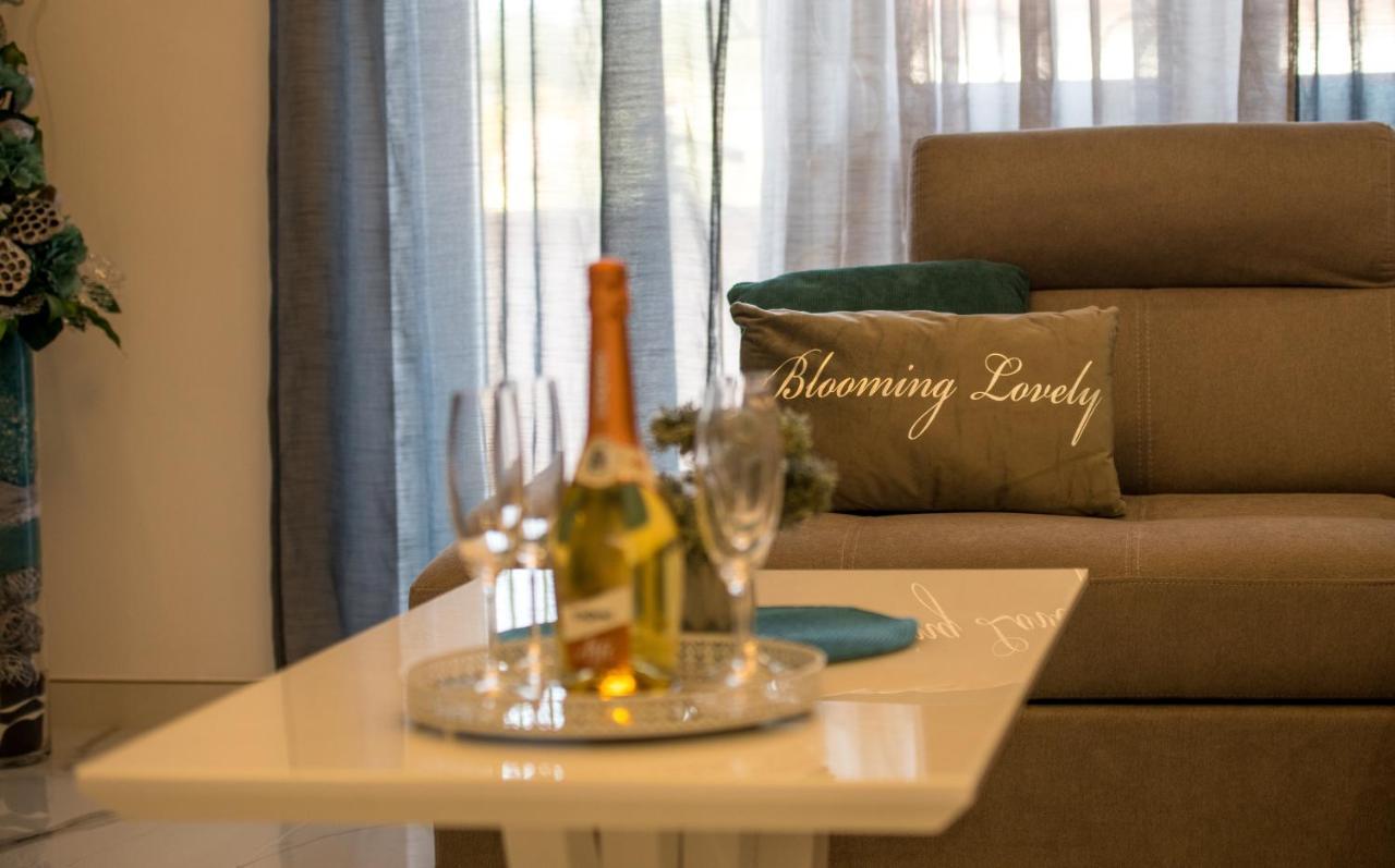 Apartment Luxury Lure *